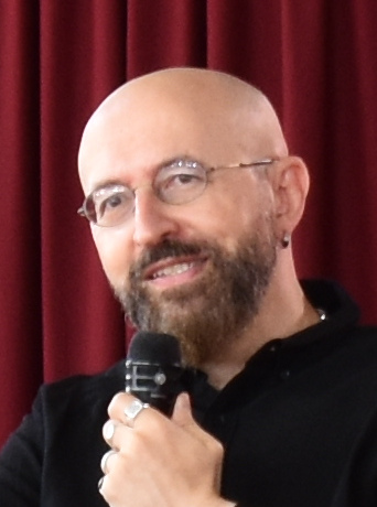 Portrait du sociologue Antonio Casilli à la Fête de l'Humanité